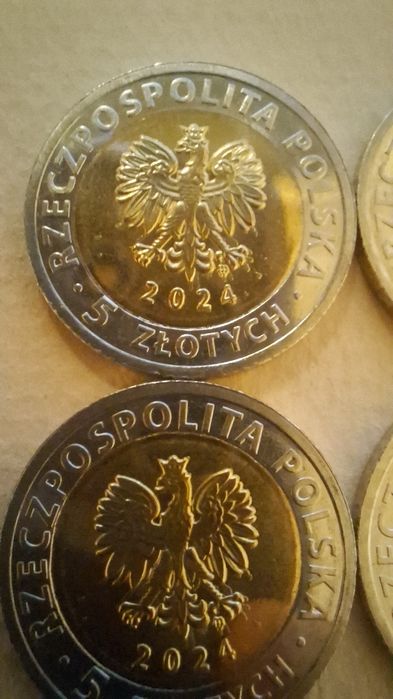 5 zł z 2024 wada stempla