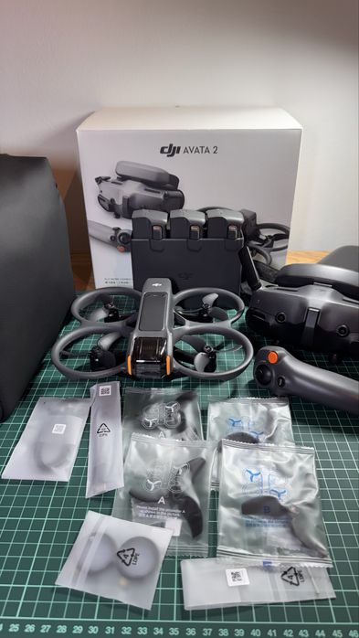 Drone Avata 2 Fly More Combo