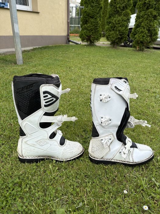 Buty na crossa biale
