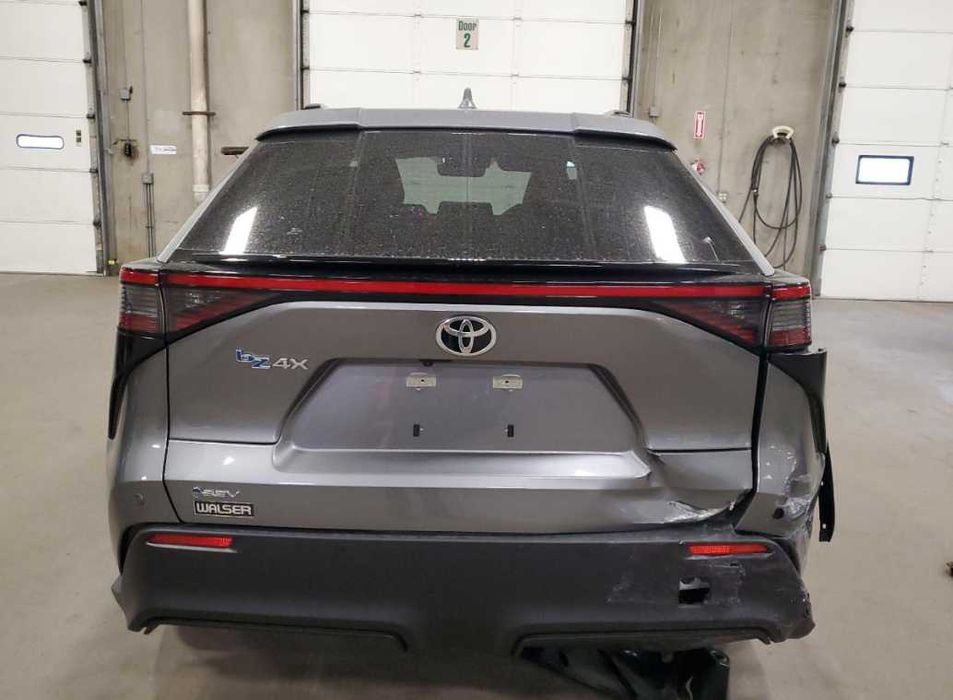 разборка  bZ4X розбірка запчастини запчасти