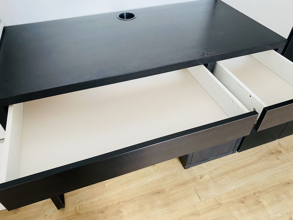 Biurko czarne z IKEA