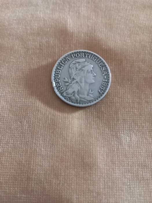 Moeda de 1 escudo de 1957