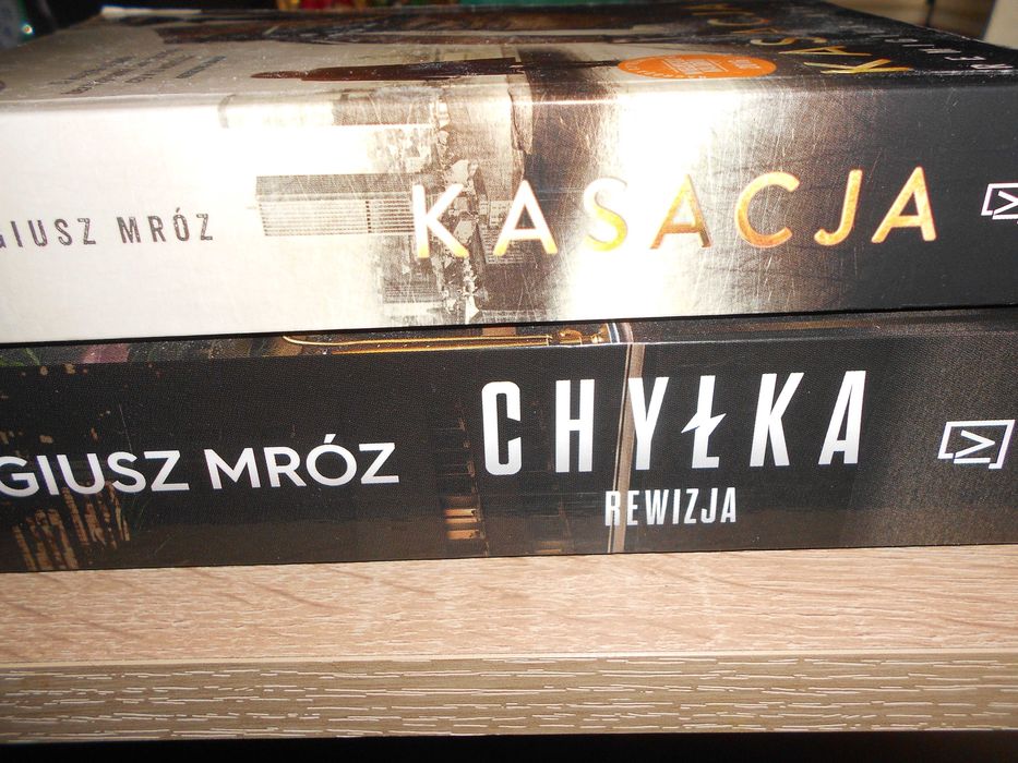 Remigiusz Mróz, Chyłka (Rewizja) i &quot;Kasacja&quot;(2 książki razem)