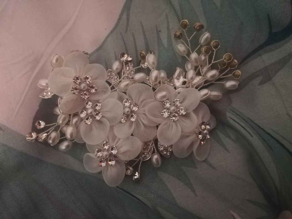 Ozdoba ślubna do włosów