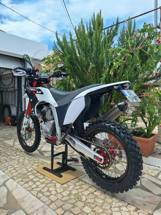 AJP PR7 650 Adventure - 2017