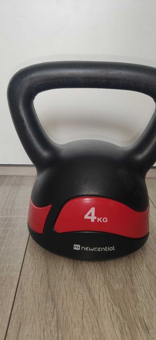 Kula do ćwiczeń 4 kg Newcential Kettlebell