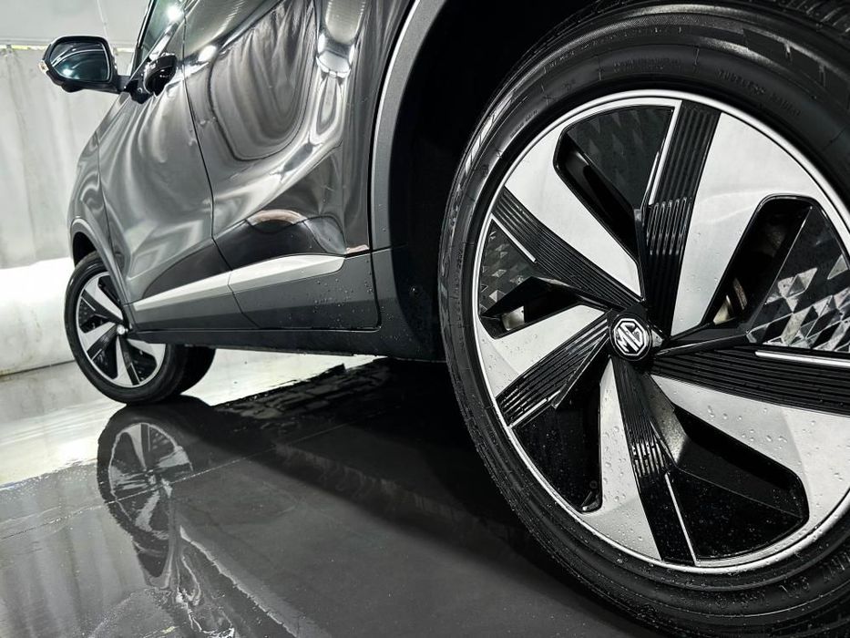 MG ZS EV 72.6 kWh Luxury