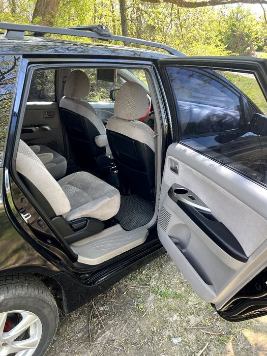 Mitsubishi Grandis 2.4 автомат газ бензи.н