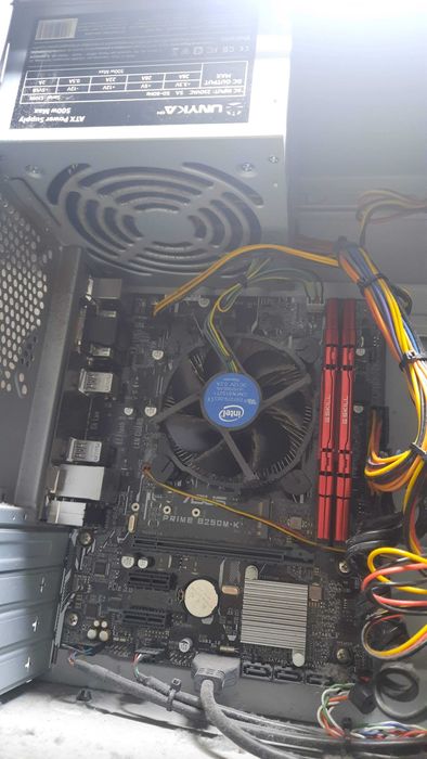 Computador de mesa I3 7ª geração 8GB RAM 500 GB Disco + Monitor