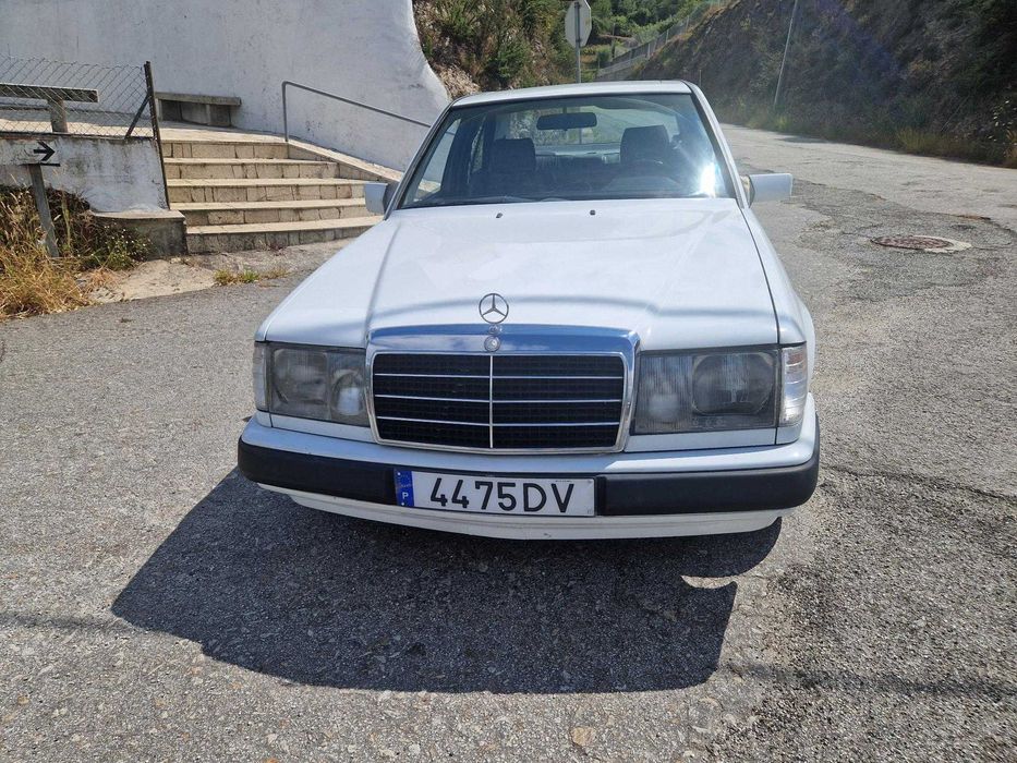 Mercedes W124 250D