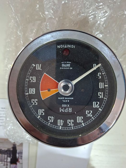 Manómetros Smiths ex MGB GT