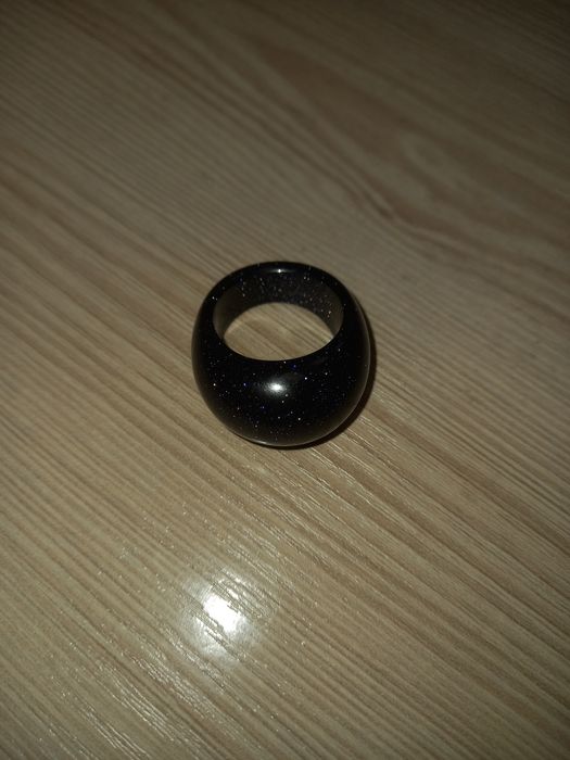 Перстень з каменю