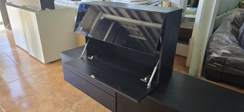 Conjunto de sala em folheado a carvalho