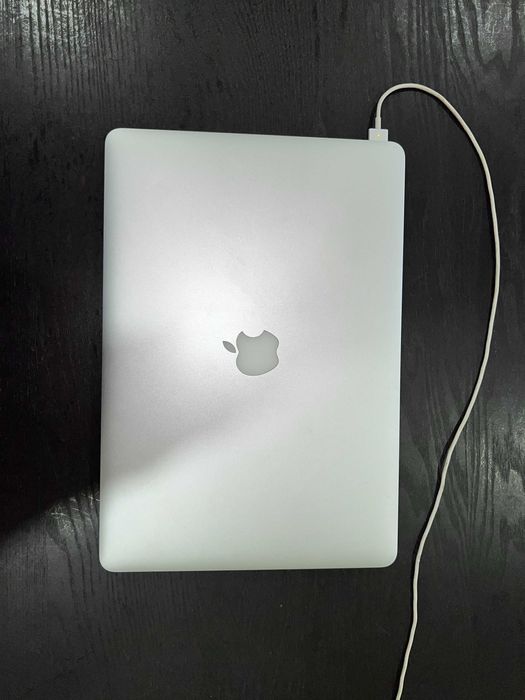 MacBook Pro (Retina, 15 polegadas, meados de 2015)64738474767105124