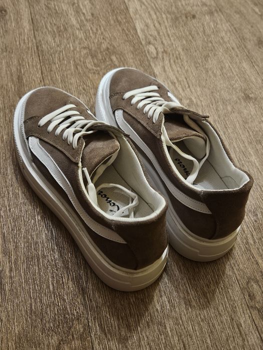 Кросівки жіночі капучино