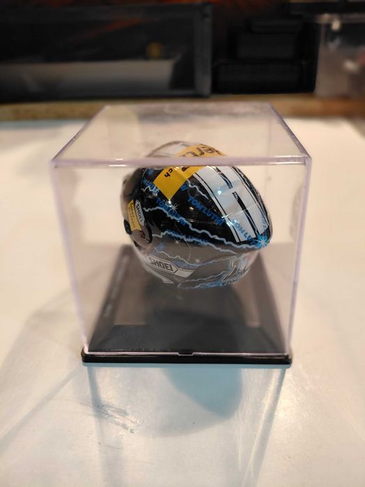 Capacetes Miniatura escala 1:5 MotoGP Thomas Luthi 2013