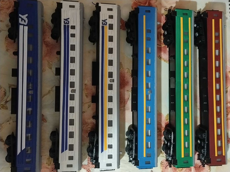 пасажирські вагони РЗД і УЗ в маштабі 1.87 на 3 де прінтері