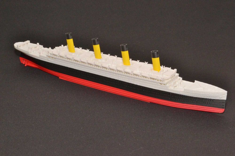 RMS Olympic - Model - 345mm (1:200) - wyprzedaż