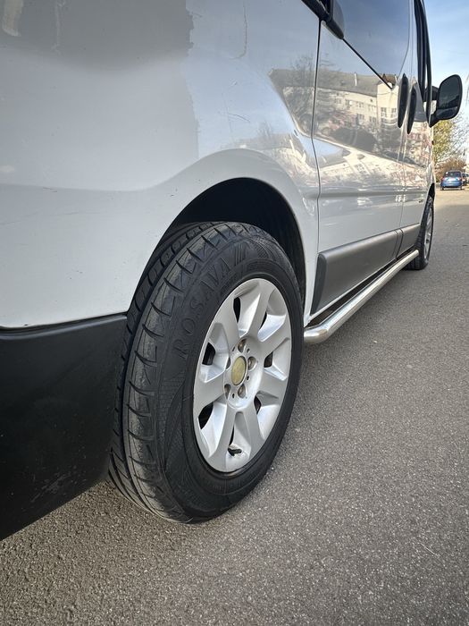 Продам (Renault Trafic)