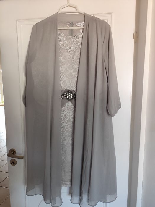 Sukienka na wesele dla dojrzałej ,eleganckiej pani.