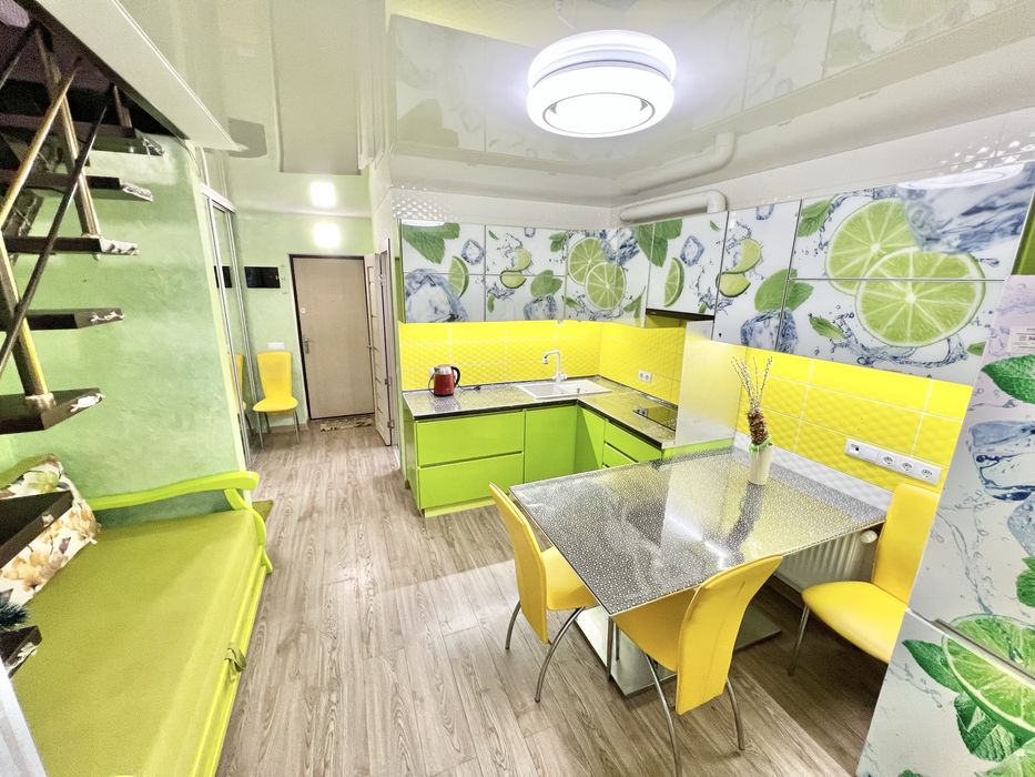 ЖК Смарт с ремонтом, мебелью,техникой,паркингом, кладовкой. от хозяина