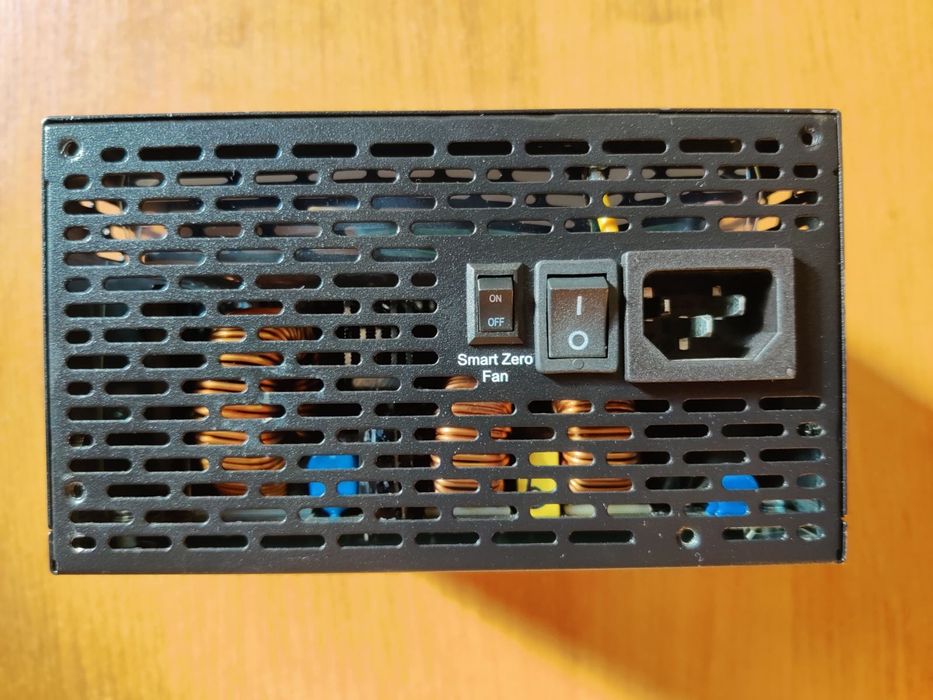 Thermaltake GF A3 1050W Gold Блок питания, блок живлення премиум класс
