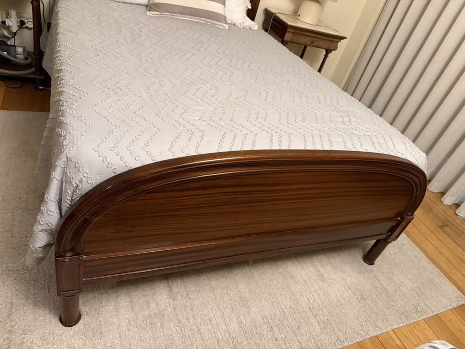 Cama com colchão