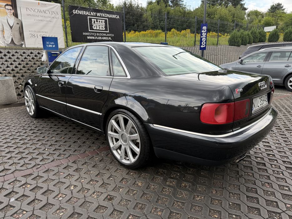 Audi S8