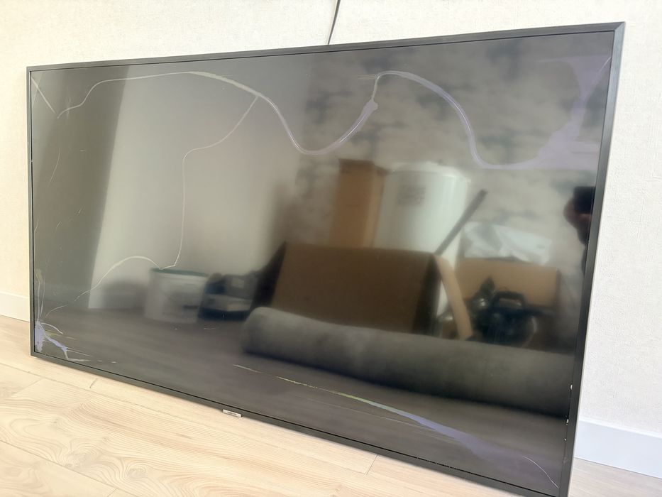 Продам телевизор Samsung UE55NU7402U БУ