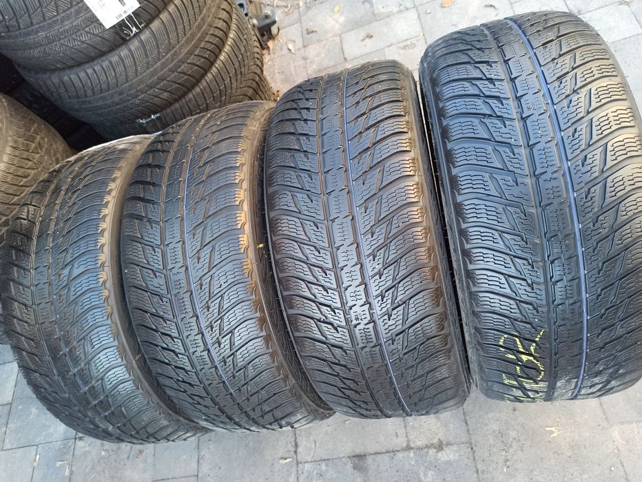 Зимняя резина 255/50 R19 Nokian WR SUV3