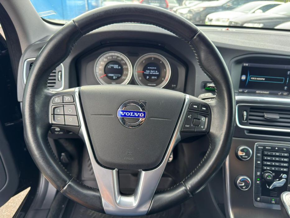 Volvo V60 D4 2.0 дизель  Автомат з Німеччини ВІДЕО
