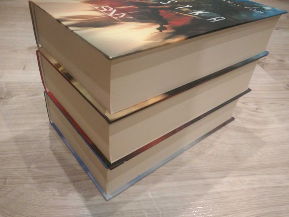 Peter F. Hamilton - cykl Pustka: Sny, Czas, Ewolucja