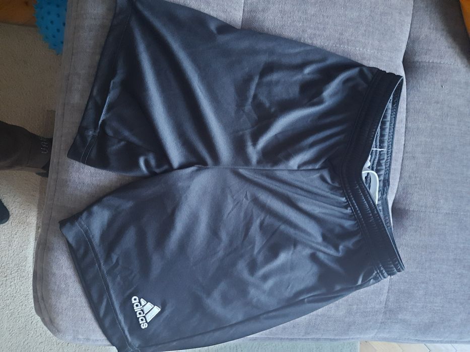 Spodenki adidas 152
