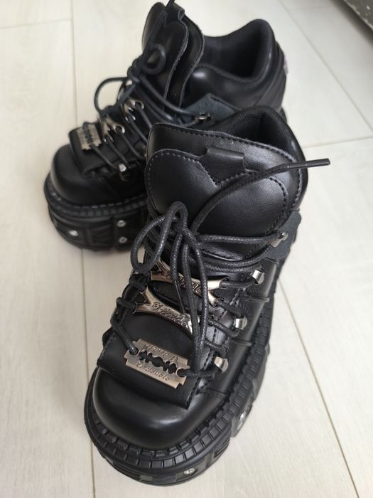 Кросівки стильні екошкіра