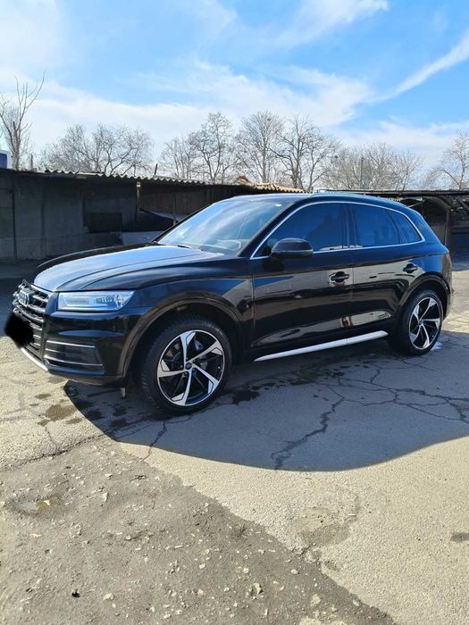 Продам Audi Q5 (2019)