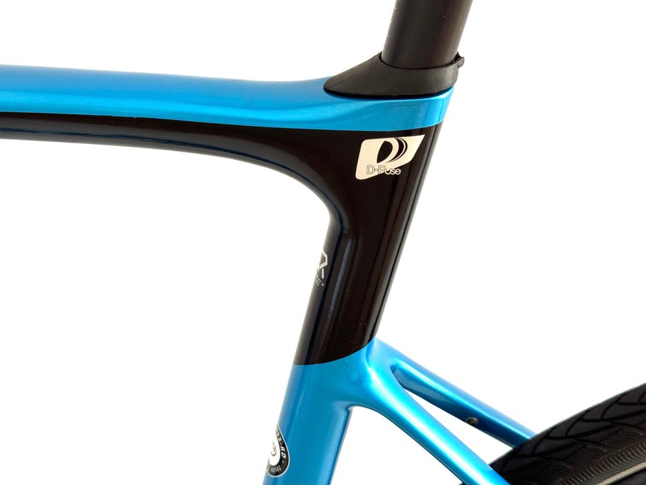 Rower szosowy karbonowy GIANT DEFY ADVANCED szosa carbon hydro disc