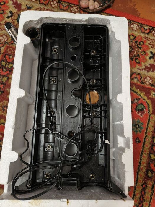 Крышка клапанов на Каптива с100