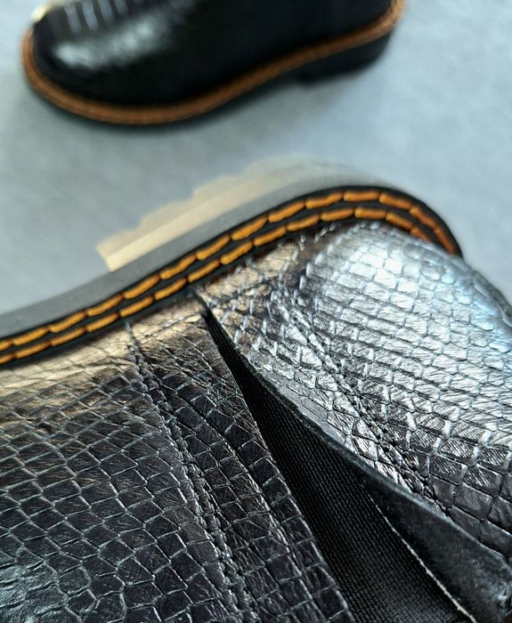 Жіночі натуральні лаковані челсі осінні черевики чорні  35 37 39 40