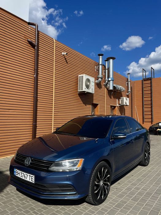 Продам Volkswagen Jetta 2015 рік.
