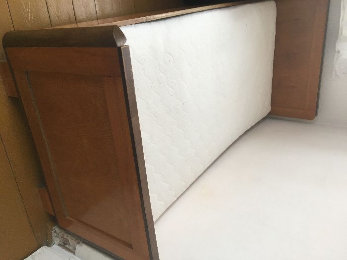 Sprzedam meble z PRLu