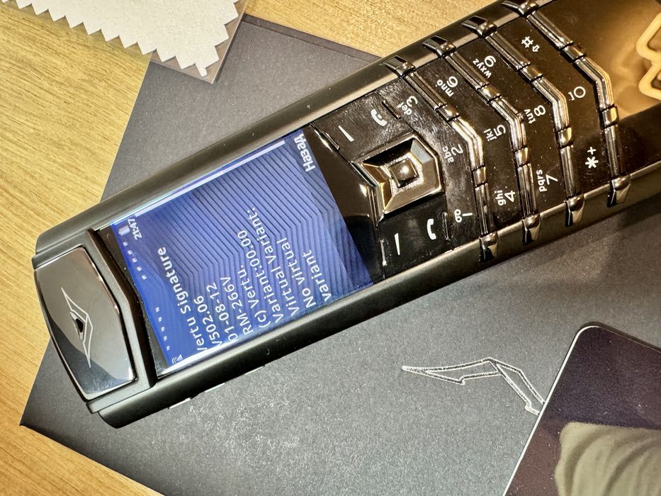 Телефон Vertu, vertu signature , верту
