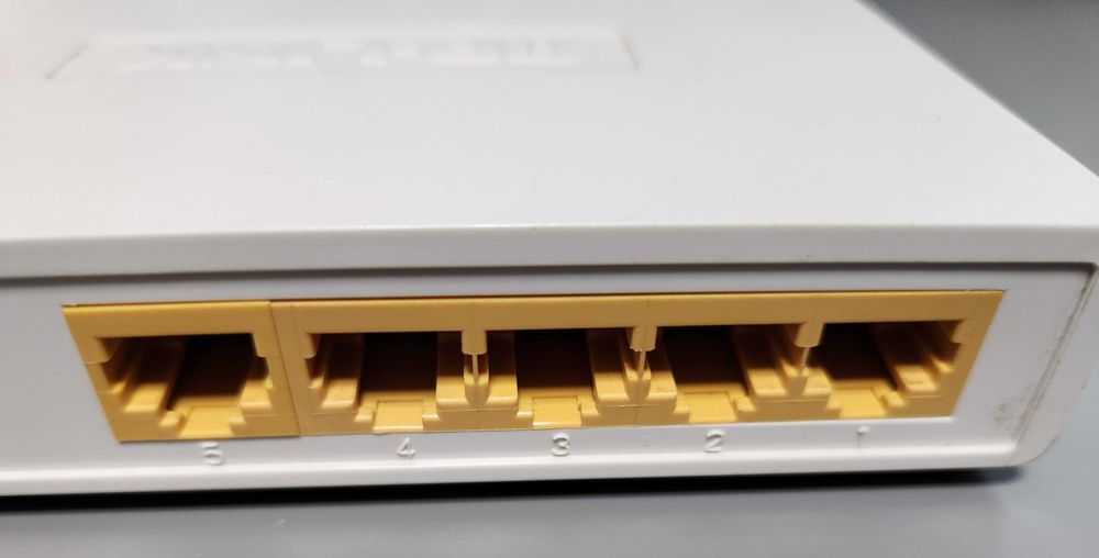 Switch TP-Link TL-SF1005D - 5 Portas 10/100 Mbps64861596210049121