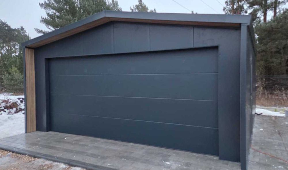 dwustanowiskowu garaż z płty warstwowej 6 x 6 m