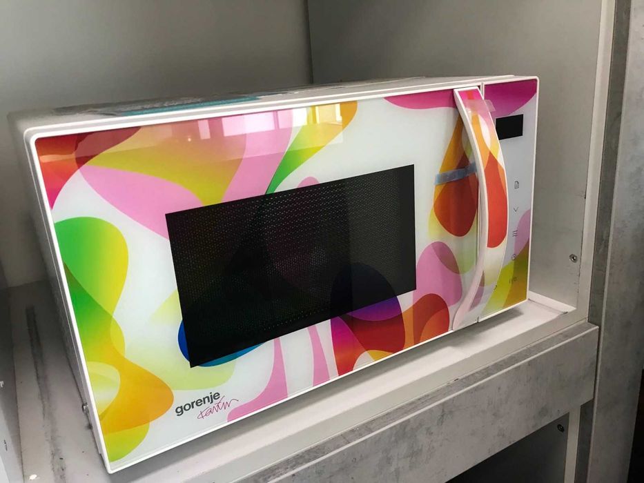 Мікрохвильова піч gorenje MO 20 KARIM та Електрочайник GORENJE K 15 KARIM. Від відомого дизайнера Karim Rashid!!!