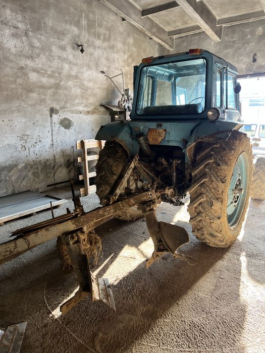 Продам  робочого  МТЗ 82