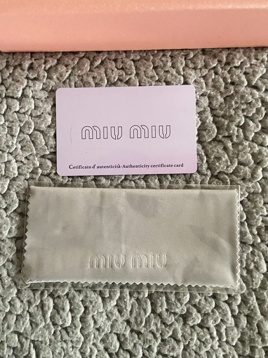 Óculos de sol Miu Miu