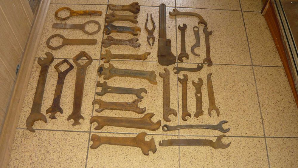 Klucze stare płaskie zestaw kluczy