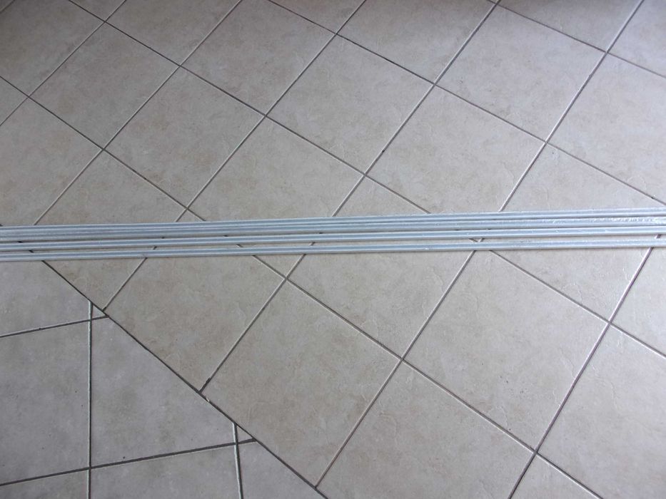 U szyny aluminiowe białe dł 3m