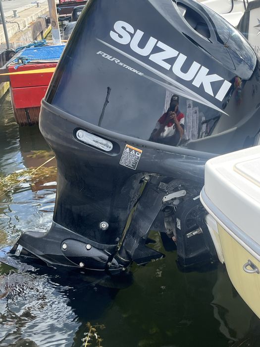 Silnik zaburtowy Suzuki 115km