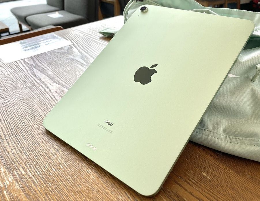 Apple iPad Air 10.9-inch Wi-Fi 64GB